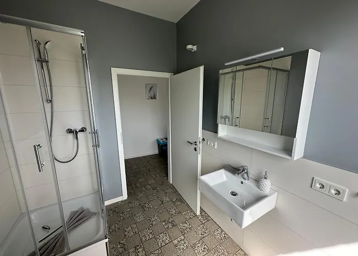 Am Veener Kirchturm Daire Alpen